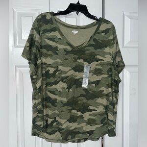 Women's Old Navy EveryWear Printed V-Neck T-Shirt XXL Green Camo NWT